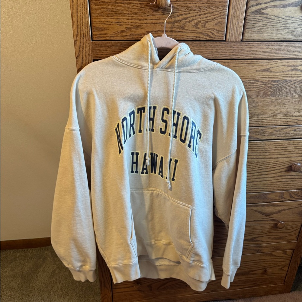 Brandy Melville North Shore Hawaii Women’s Oversized Hoodie